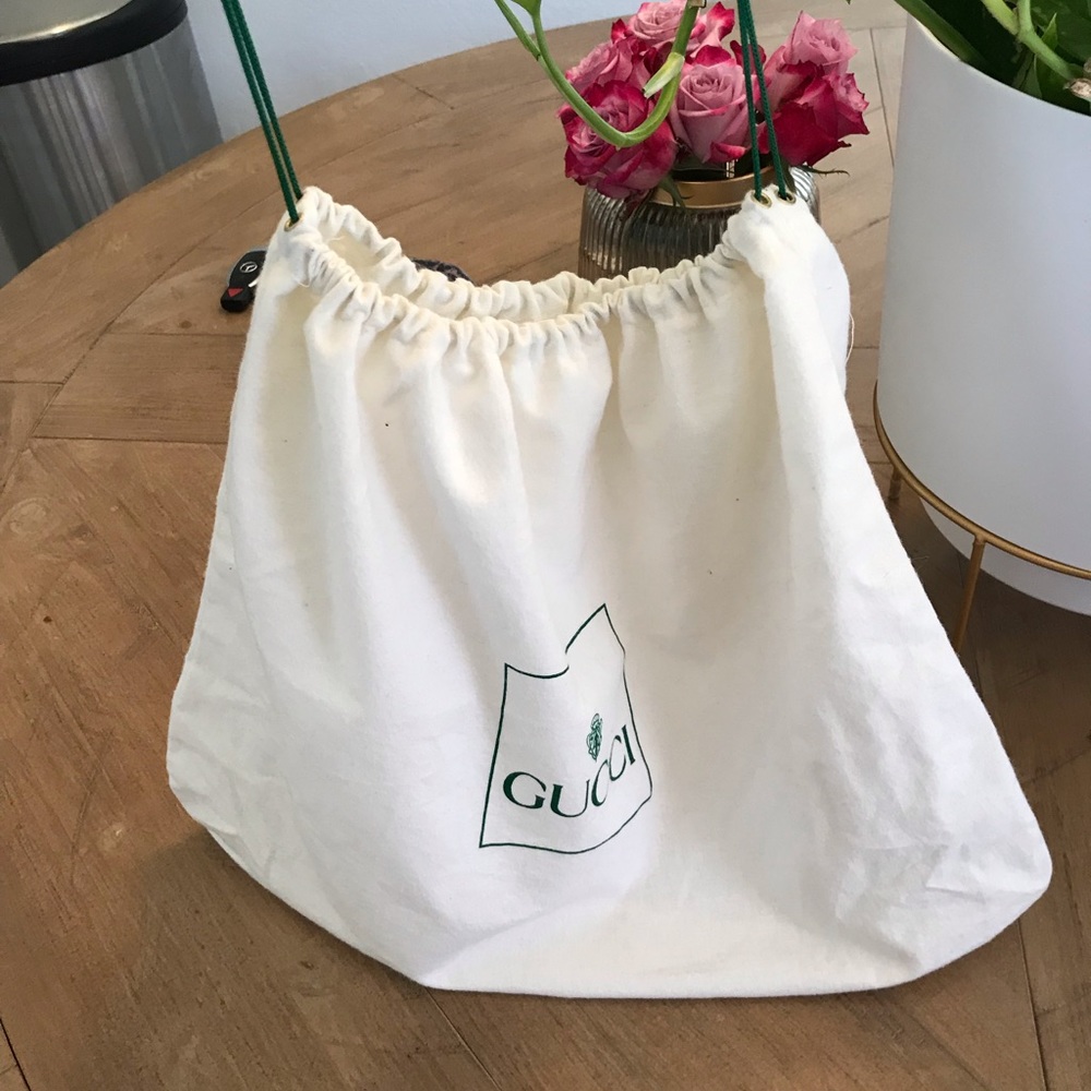 Gucci dust bag